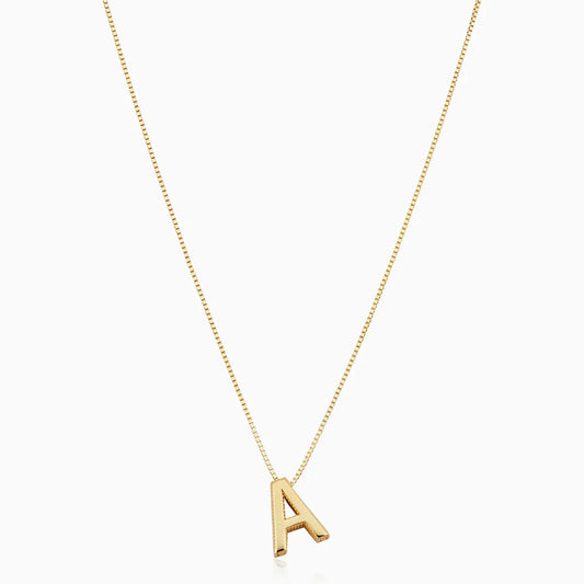 Collier initial en lettres d'amour